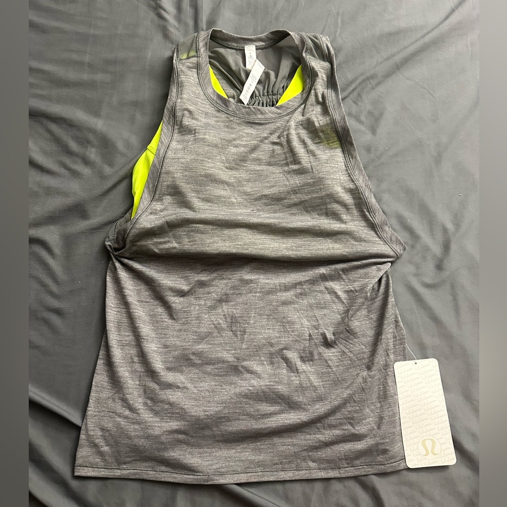 lululemon Womens work the circuit sports bra shirt tank top size 8 NEW with tags